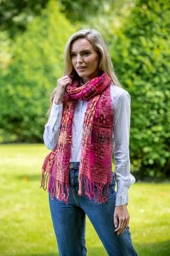 Suantrai Of Ireland Open Weave Wool Scarf Pink