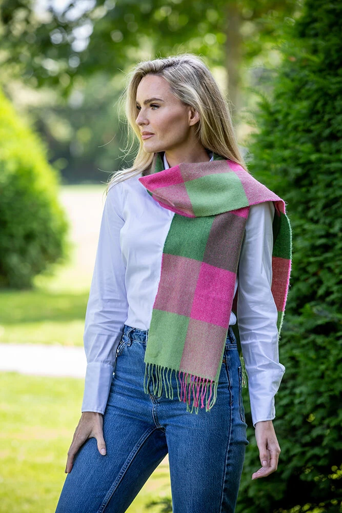 Made In Ireland EXTRA FINE MERINO WOOL SCARF 153 - Image 2