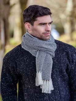 Alpaca Scarf Black & White Herringbone