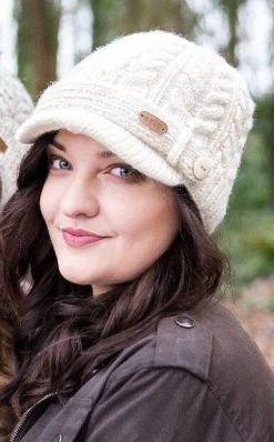 Aran Peak Cable Hat Natural White