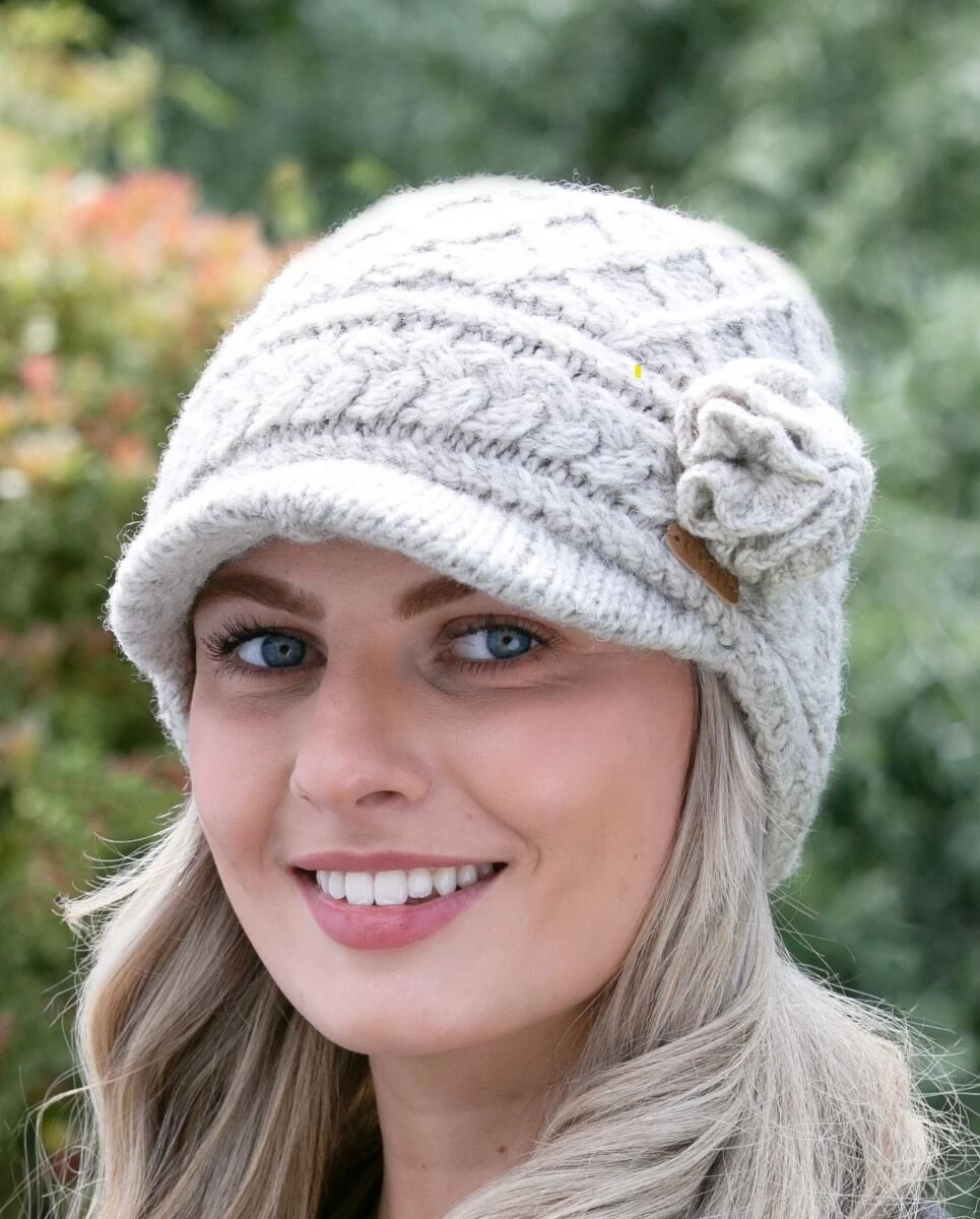 Aran Trellis Peak Hat Oatmeal - Image 2