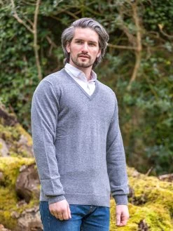 100% Lambswool V Neck Sweater Grey Stracciatella