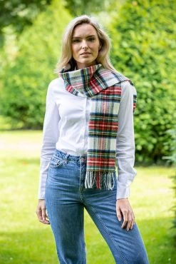 100% Lambswool Stewart Tartan