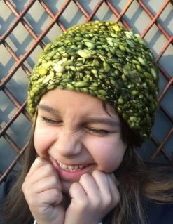 Girls Handmade Ribbed Hat - Green