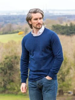 100% Lambswool Lightweight Crew Neck Rich Navy