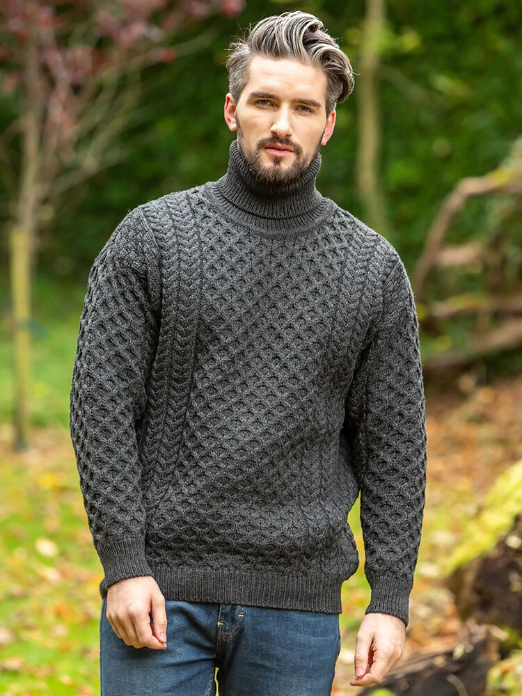 Men's Traditional Aran Turtleneck Sweater - Image 3