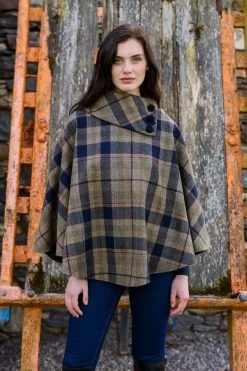 Irish Tweed Poncho Beige Check Col: 832