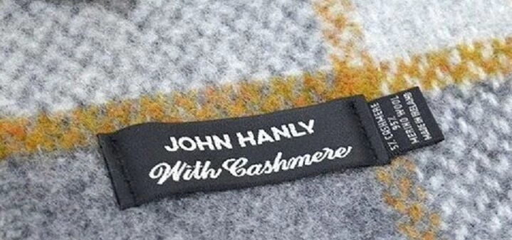 Wool And Cashmere Beige Herringbone Throw Col: 1475 - Image 2